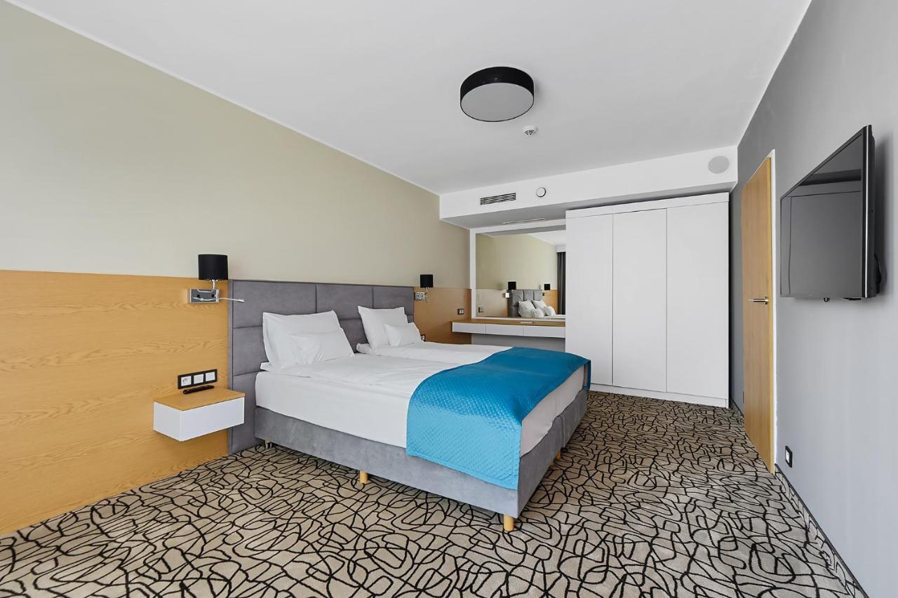 Aparthotel Termy 우니에유프 외부 사진